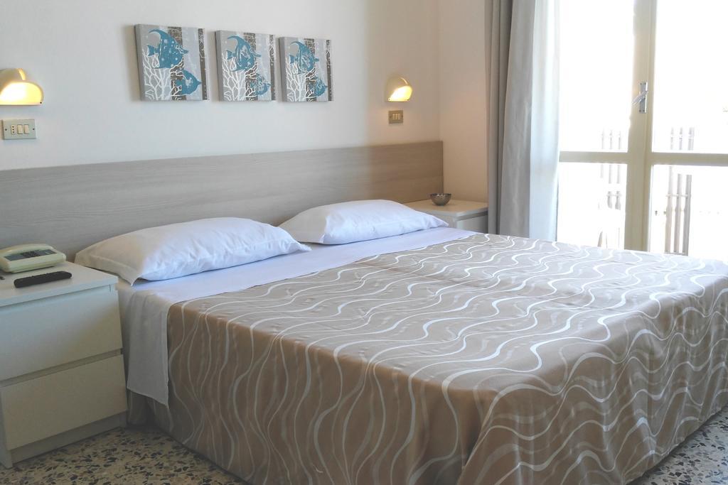 Hotel Viamare Милано Мартима Екстериор снимка